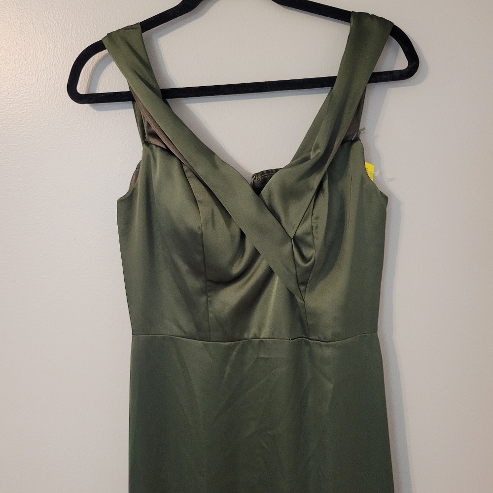 Revelry Elegant Olive Green Bardot Off-Shoulder Bridesmaid Dress. Size 6 - Picture 5 of 9
